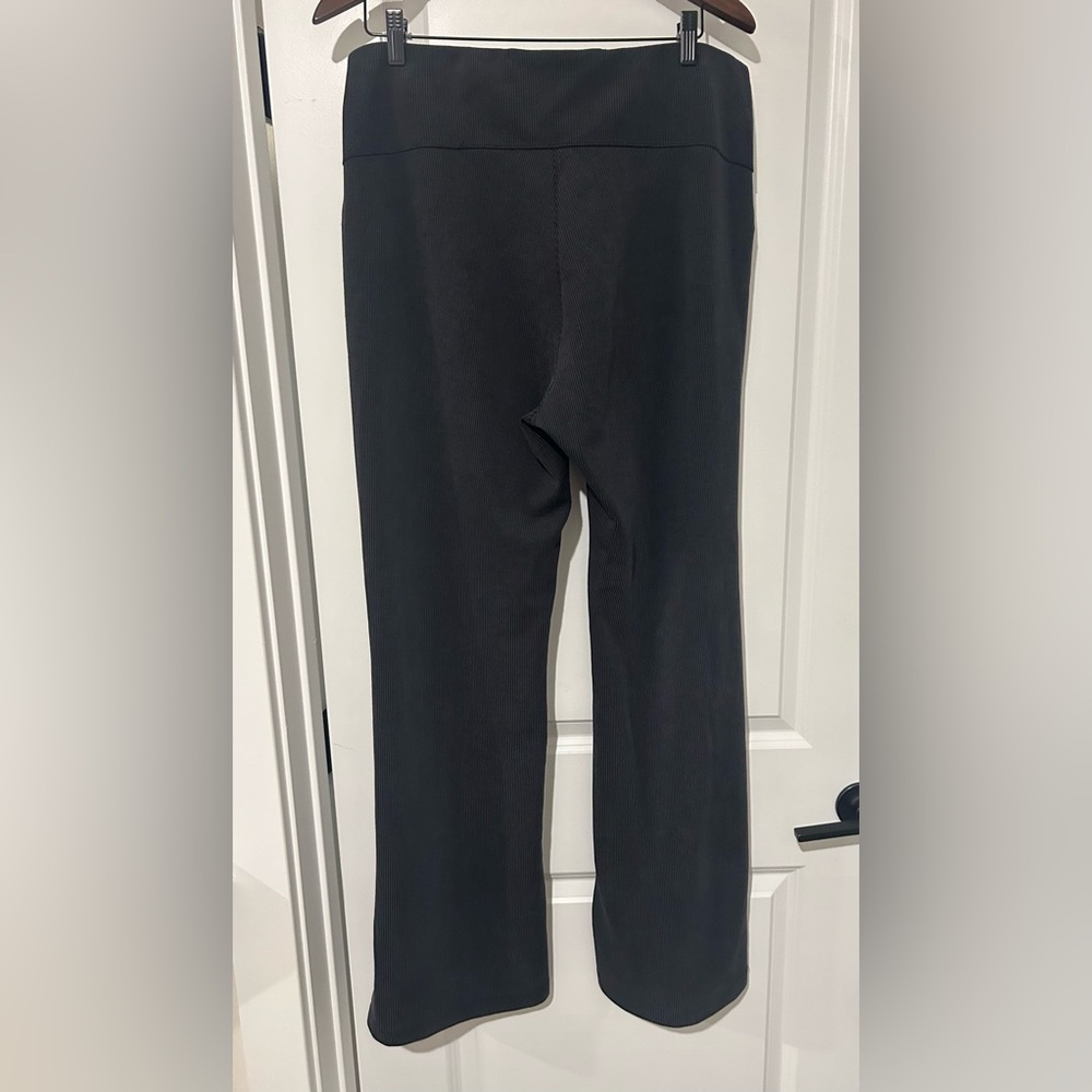 Lululemon Softstreme Flare Pants NWOT - Picture 7 of 7